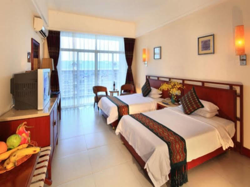 Yelan Bay Resort Szanja Kültér fotó